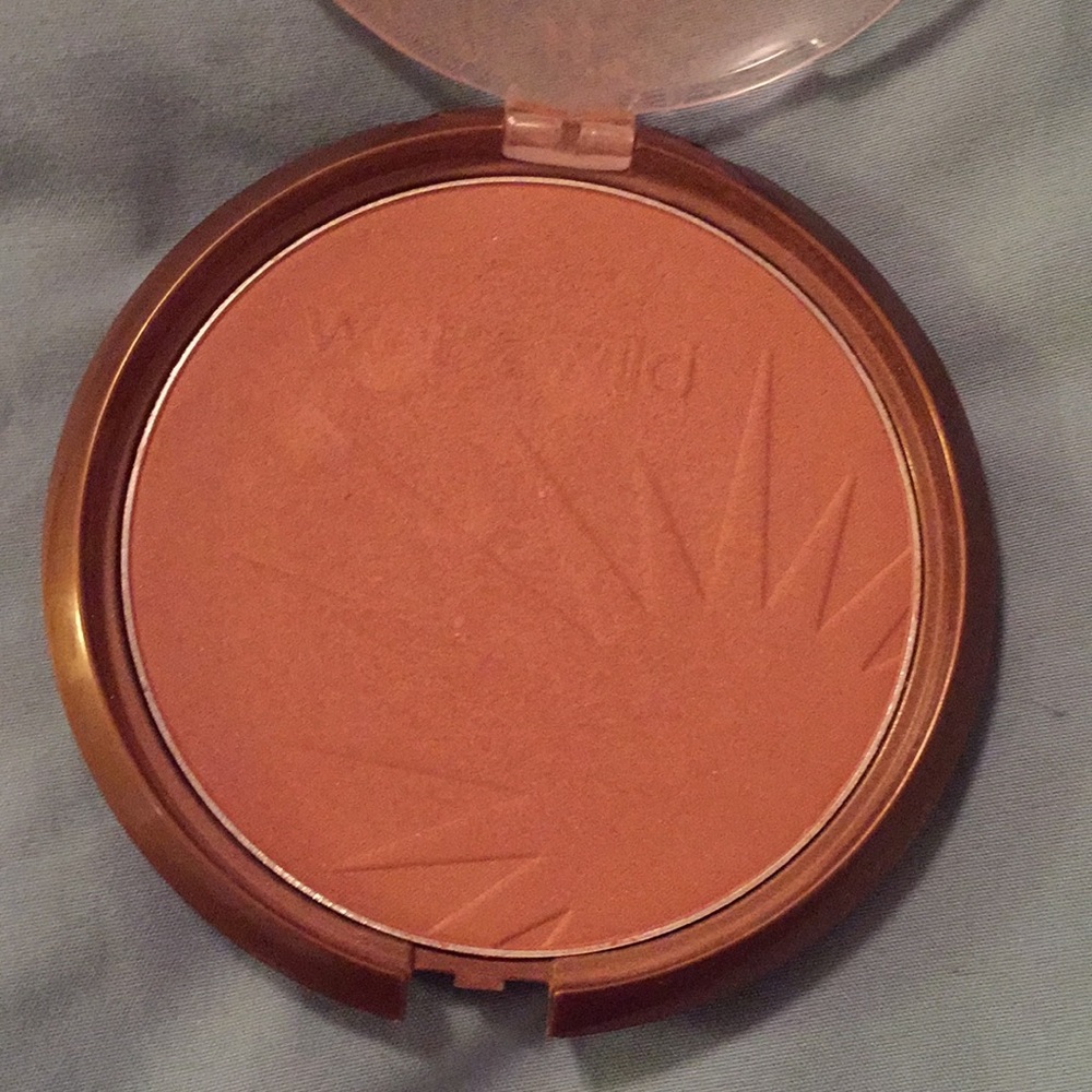 Bronzer
